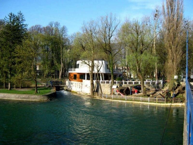 Hotel Paviljon Bihać Εξωτερικό φωτογραφία